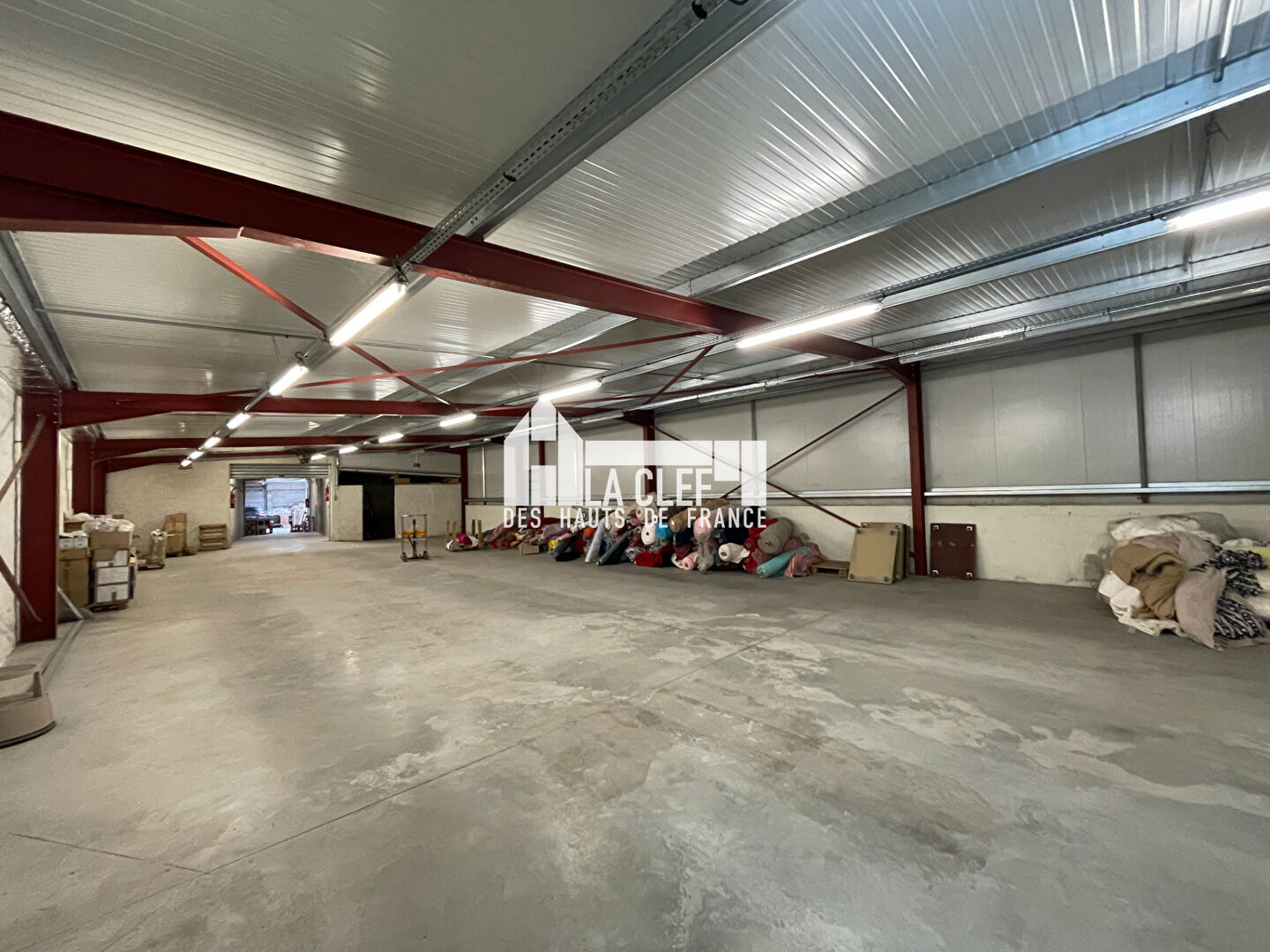 Photo Local commercial Flines Lez Raches 700 m2 image 2/6