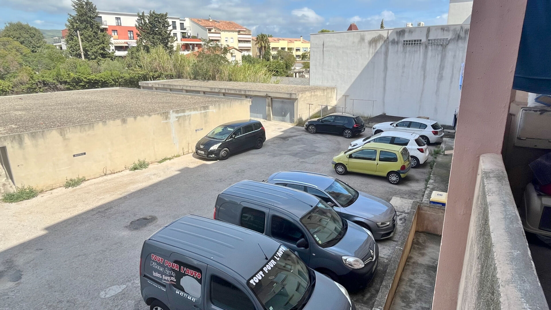 Photo LA CIOTAT Appart 4 pièces avec pkg et cave VENDU OCCUPE image 4/4
