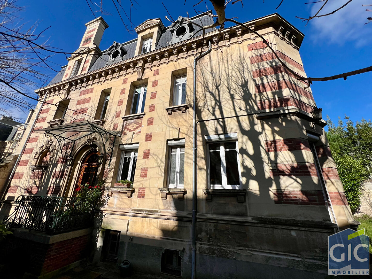 EXCLUSIVITE - Belle propriété CAEN quartier Canada 367m2 avec terrain et garage