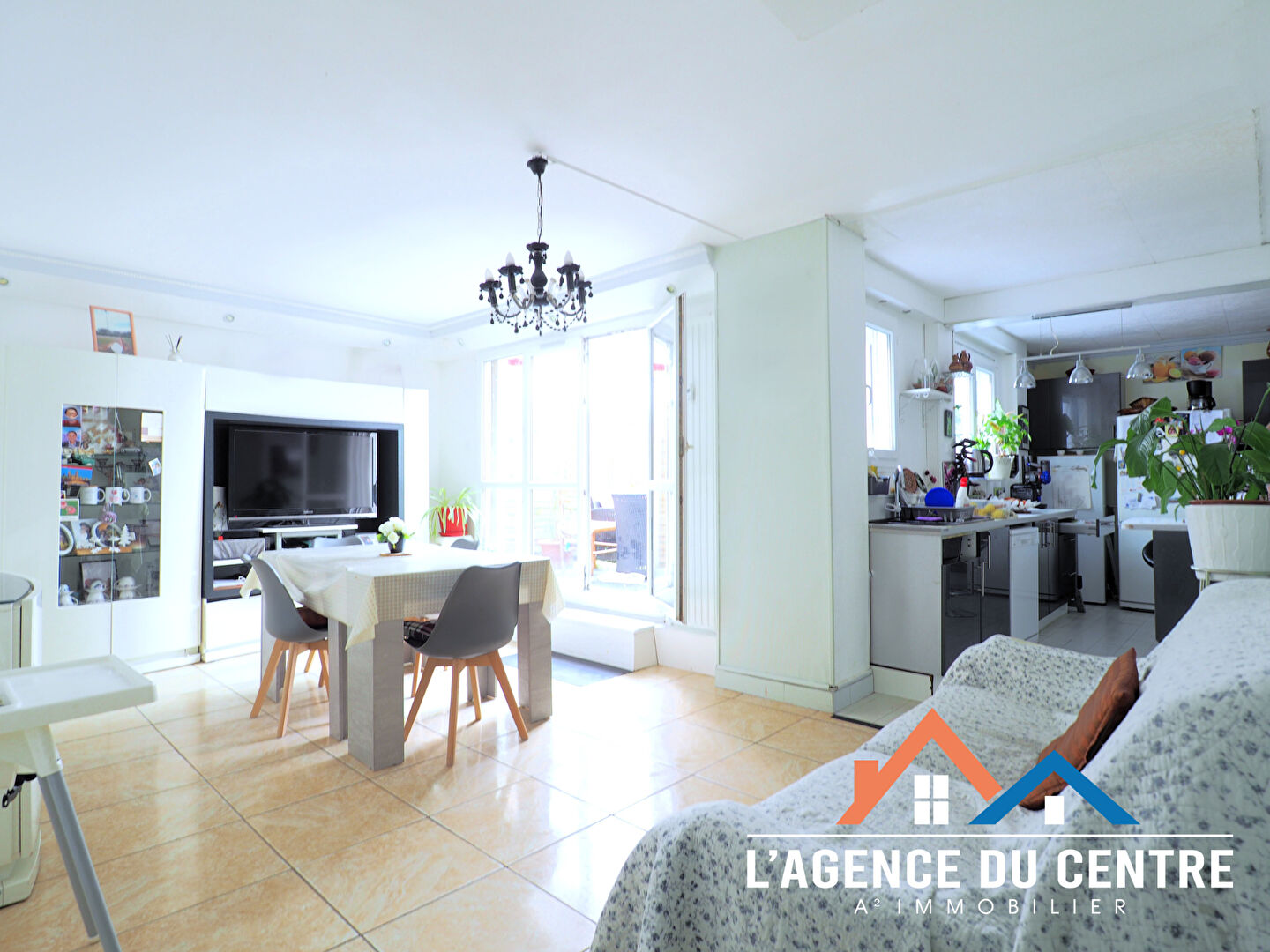 Photo Appartement Cergy Village 4 pièces de 70 m2 et Jardin Privatif !!! image 2/6