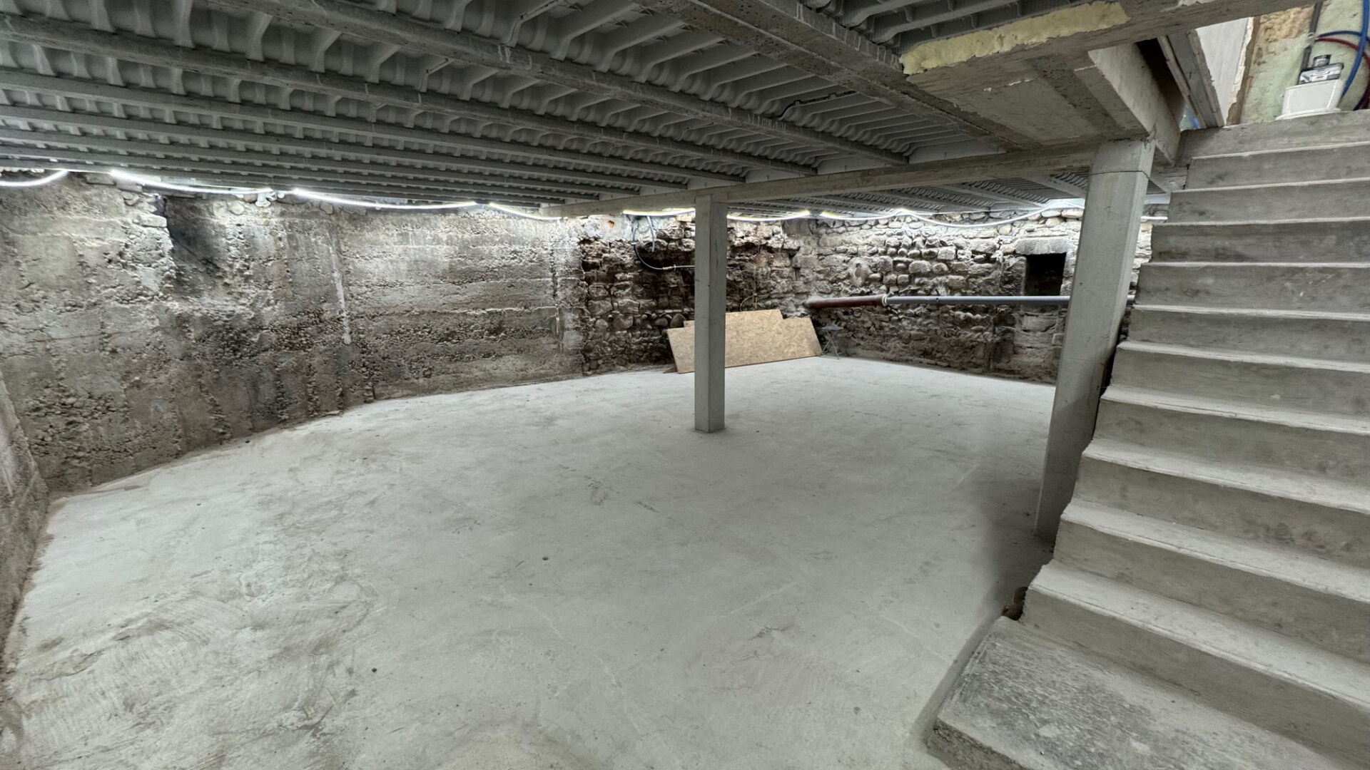 Photo Local commercial  2 pièce(s) 100 m2 image 6/6