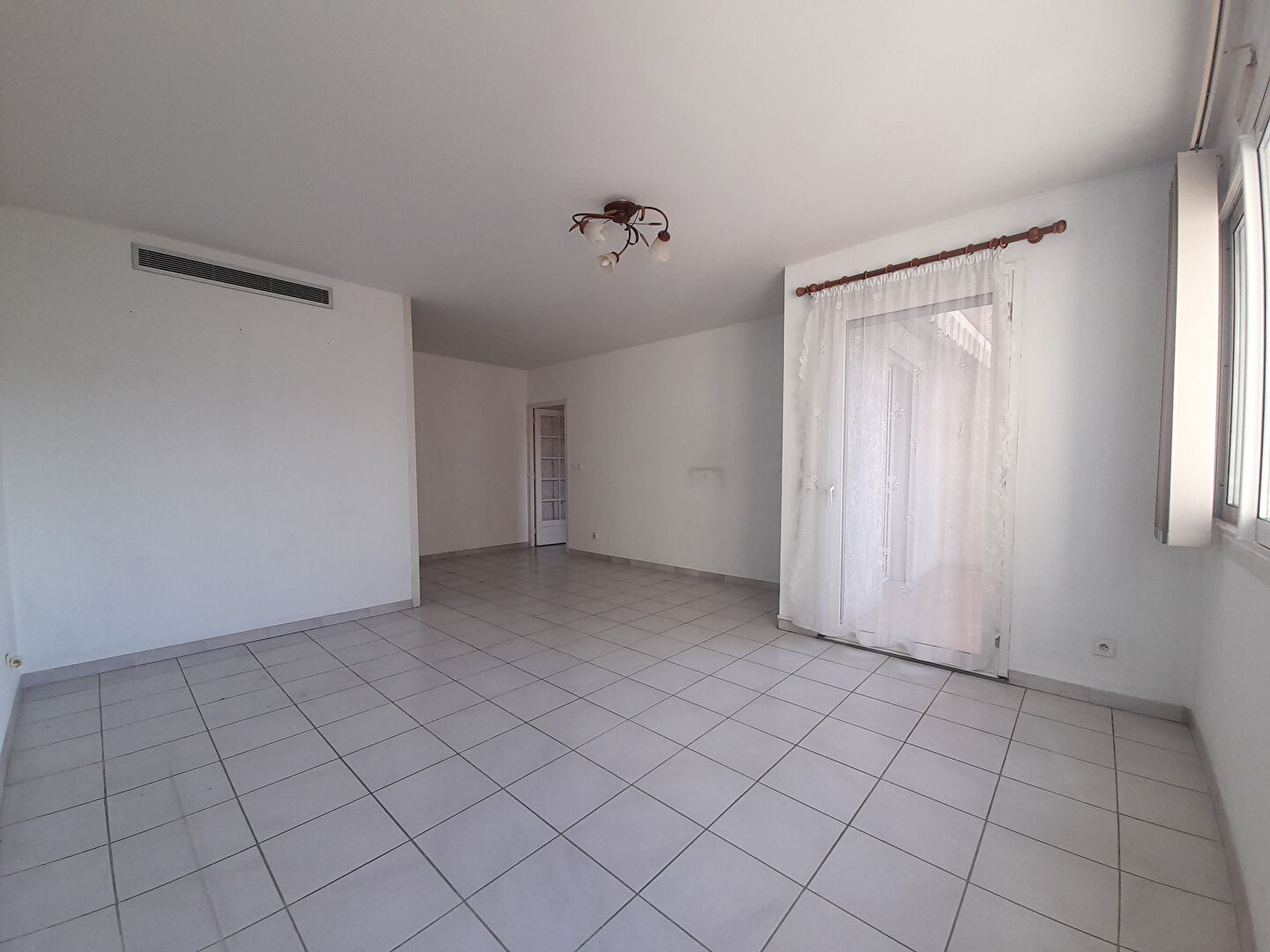 VALENCE hyper centre  avenue victor hugo - Appartement  3 pièce(s)