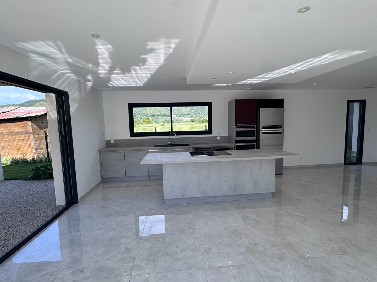 Photo Maison Charmes Sur Rhone 5 pièce(s) 135.4 m2 image 3/6