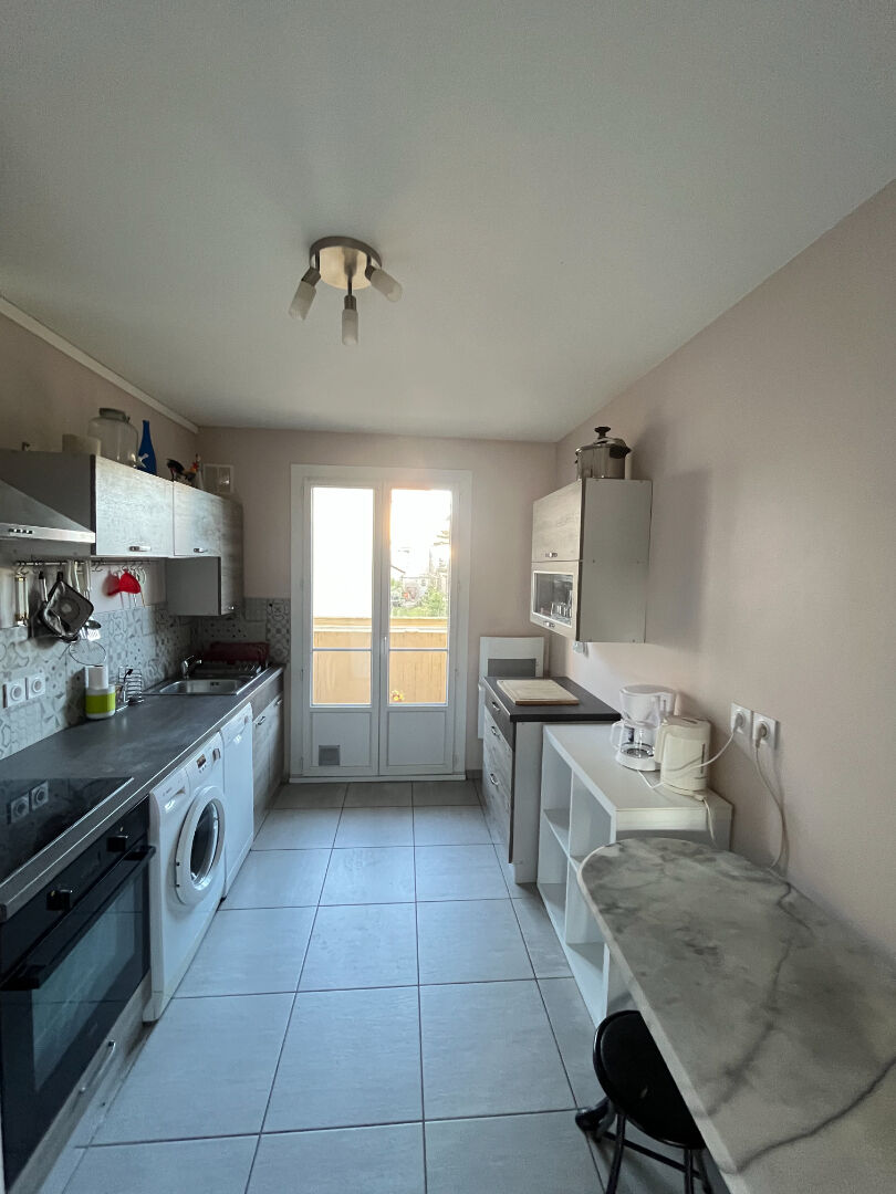 Photo T3 meublé avec balcons image 3/6