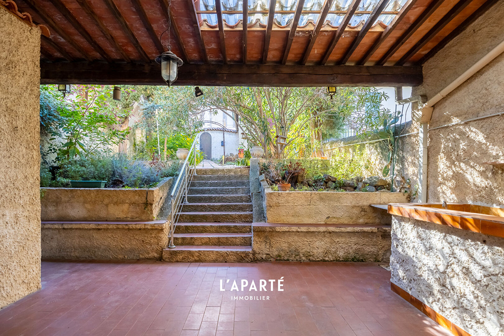 Photo Jolie maison au coeur d'un quartier familial image 2/6