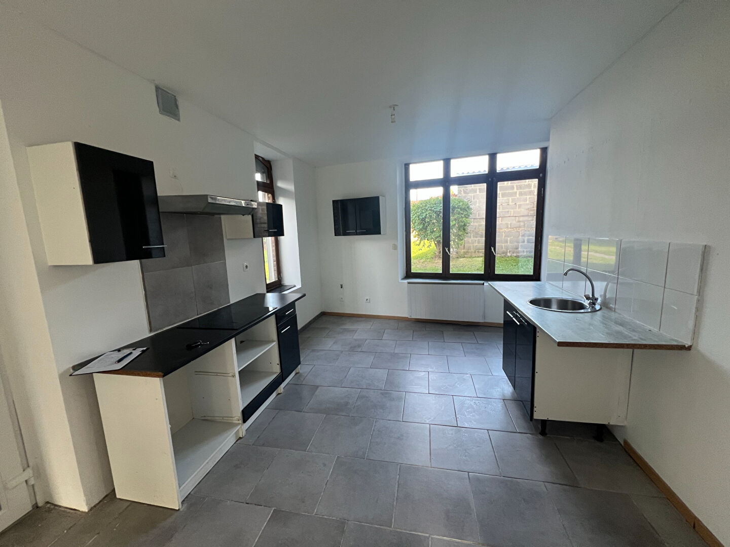 Agence immobilière de LA PETITE AGENCE DU COIN Ferriere La Petite - LA PETITE AGENCE DU COIN