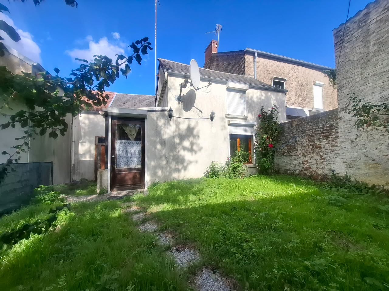 Agence immobilière de LA PETITE AGENCE DU COIN Ferriere La Petite - LA PETITE AGENCE DU COIN