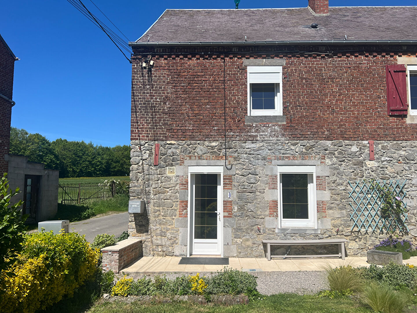 Agence immobilière de LA PETITE AGENCE DU COIN Ferriere La Petite - LA PETITE AGENCE DU COIN