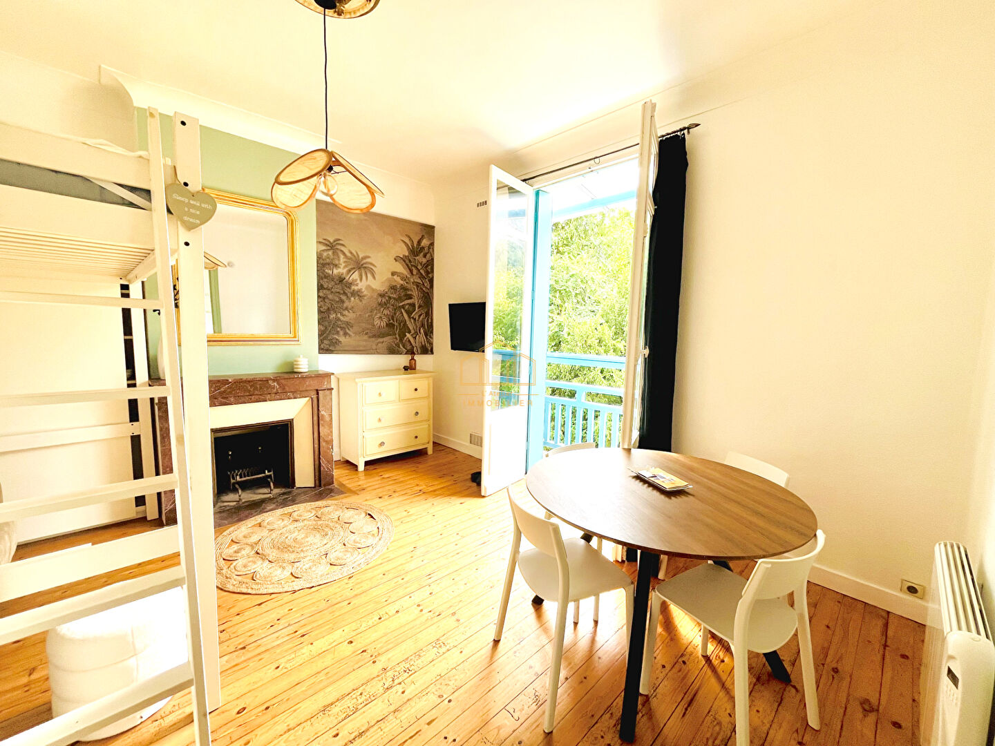 Photo Charmant studio avec balcon à vendre en plein coeur d'Arcachon image 6/6