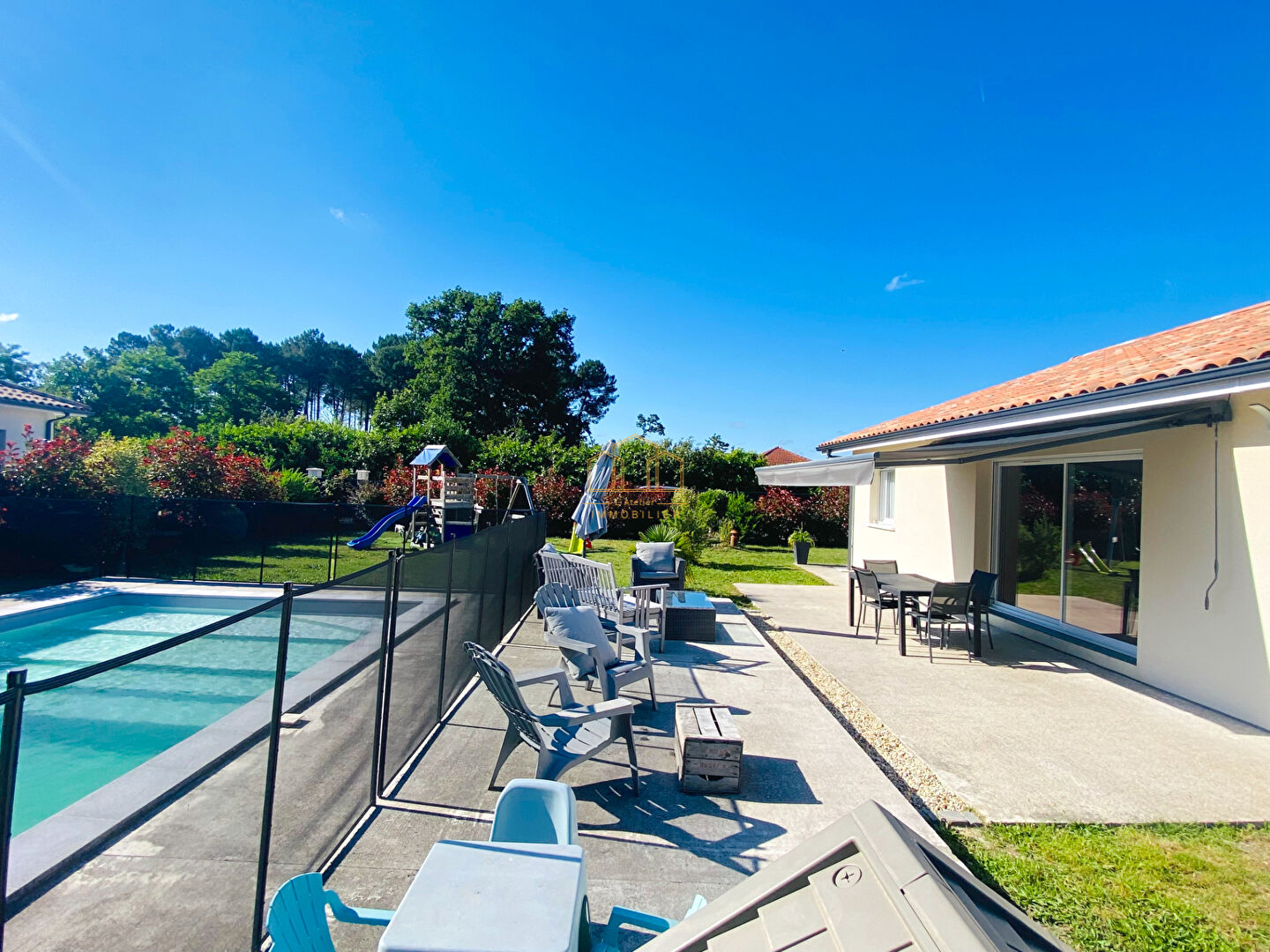 Photo Maison T5 récente de plain-pied avec piscine à vendre à Sanguinet image 2/6