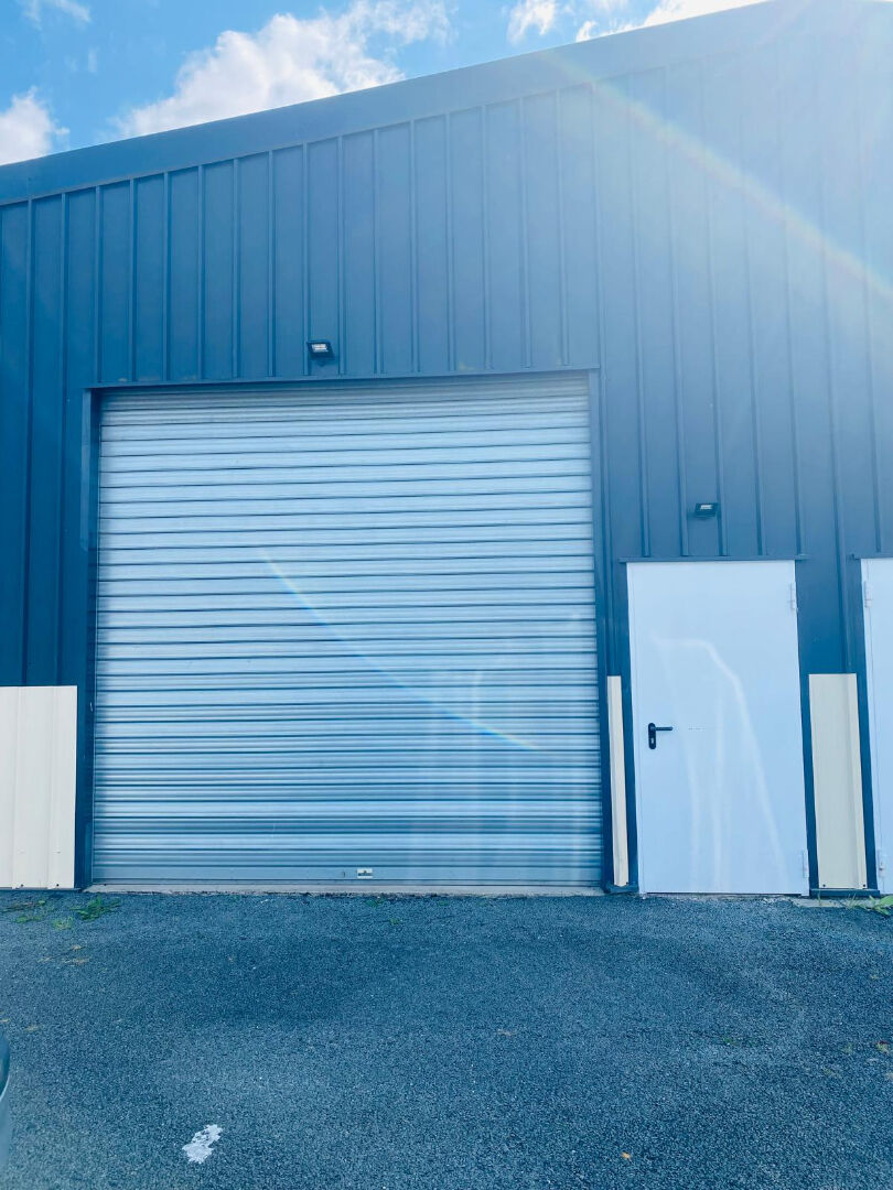 Local commercial et professionnel à vendre au Teich à Sylvabelle