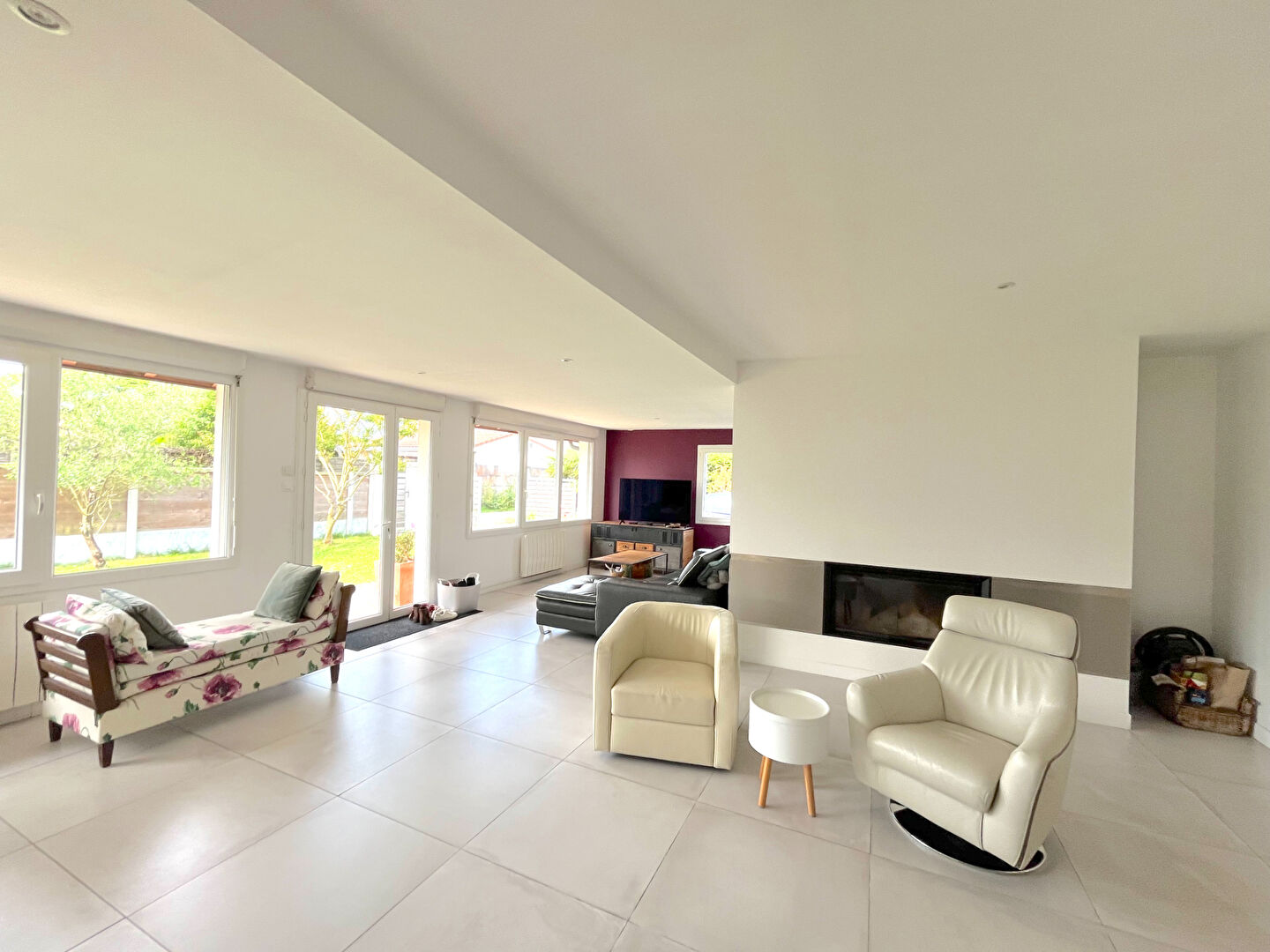 Photo Maison T4 de plain-pied avec garage et jacuzzi à vendre à Meyran, Gujan-Mestras image 2/6