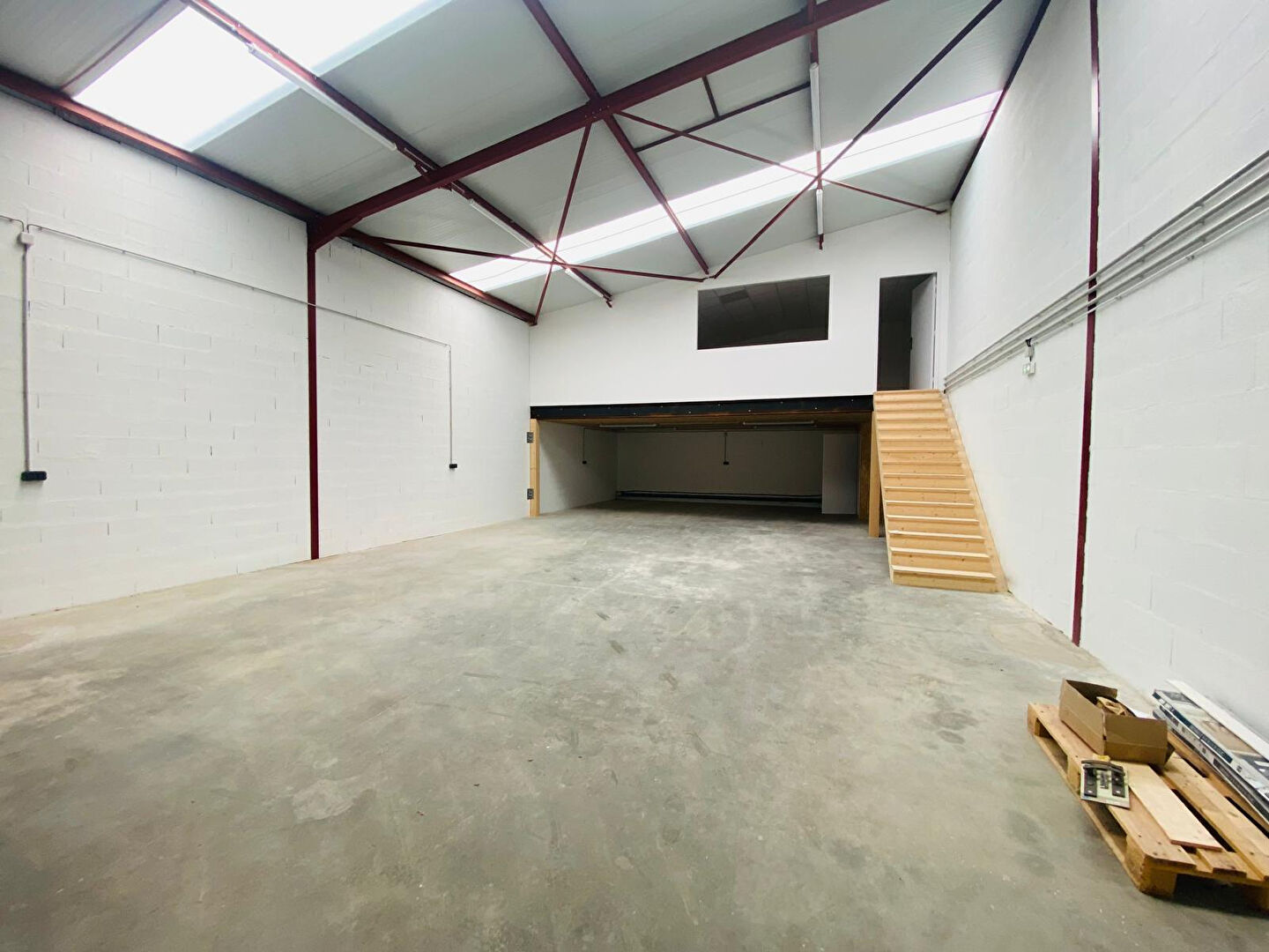 Photo Local commercial et professionnel à vendre au Teich à Sylvabelle image 2/5