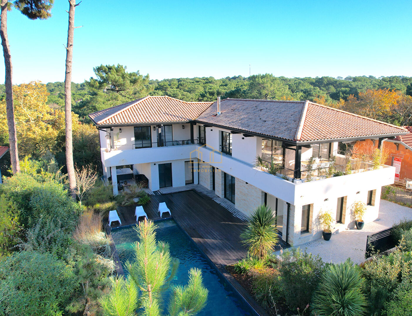 Villa d'exception 255m2 neuve avec piscine à vendre aux Abatilles, Arcachon
