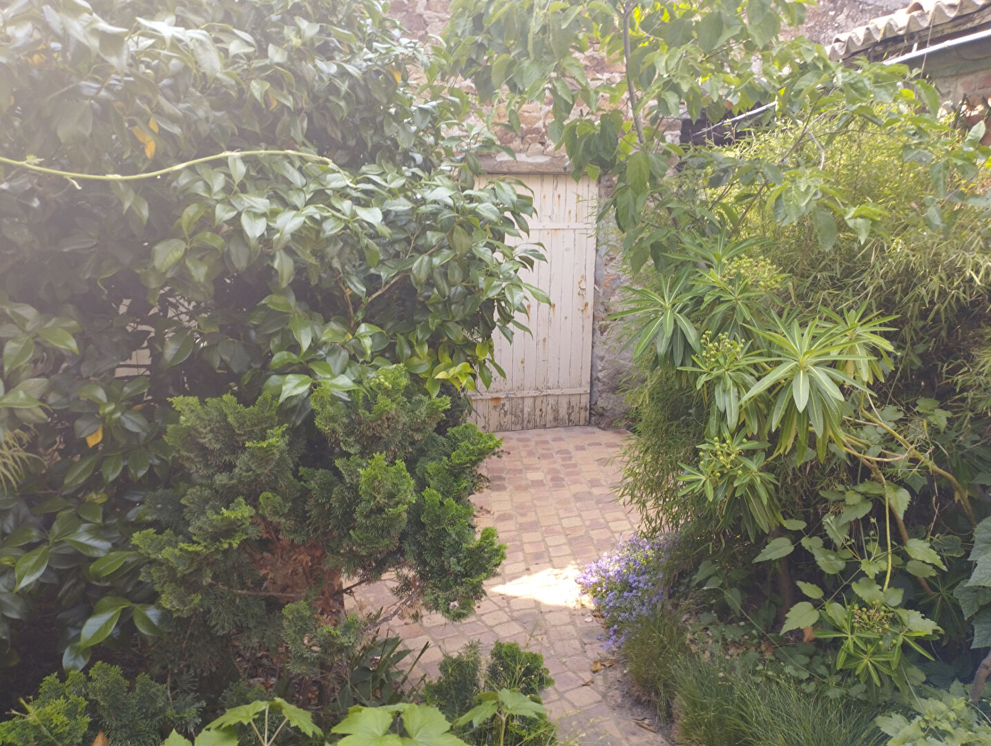 Photo Maison de bourg de 155 m²  habitables avec 4 chambres. image 3/4