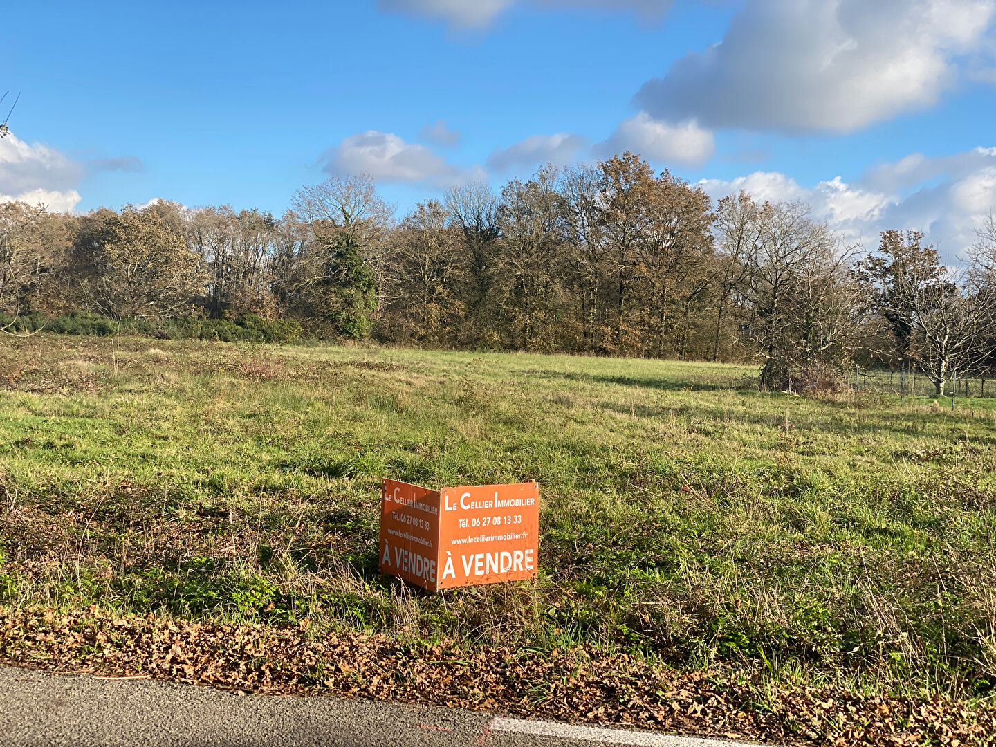 Photo Terrain Le Cellier 1000 m2 image 3/3