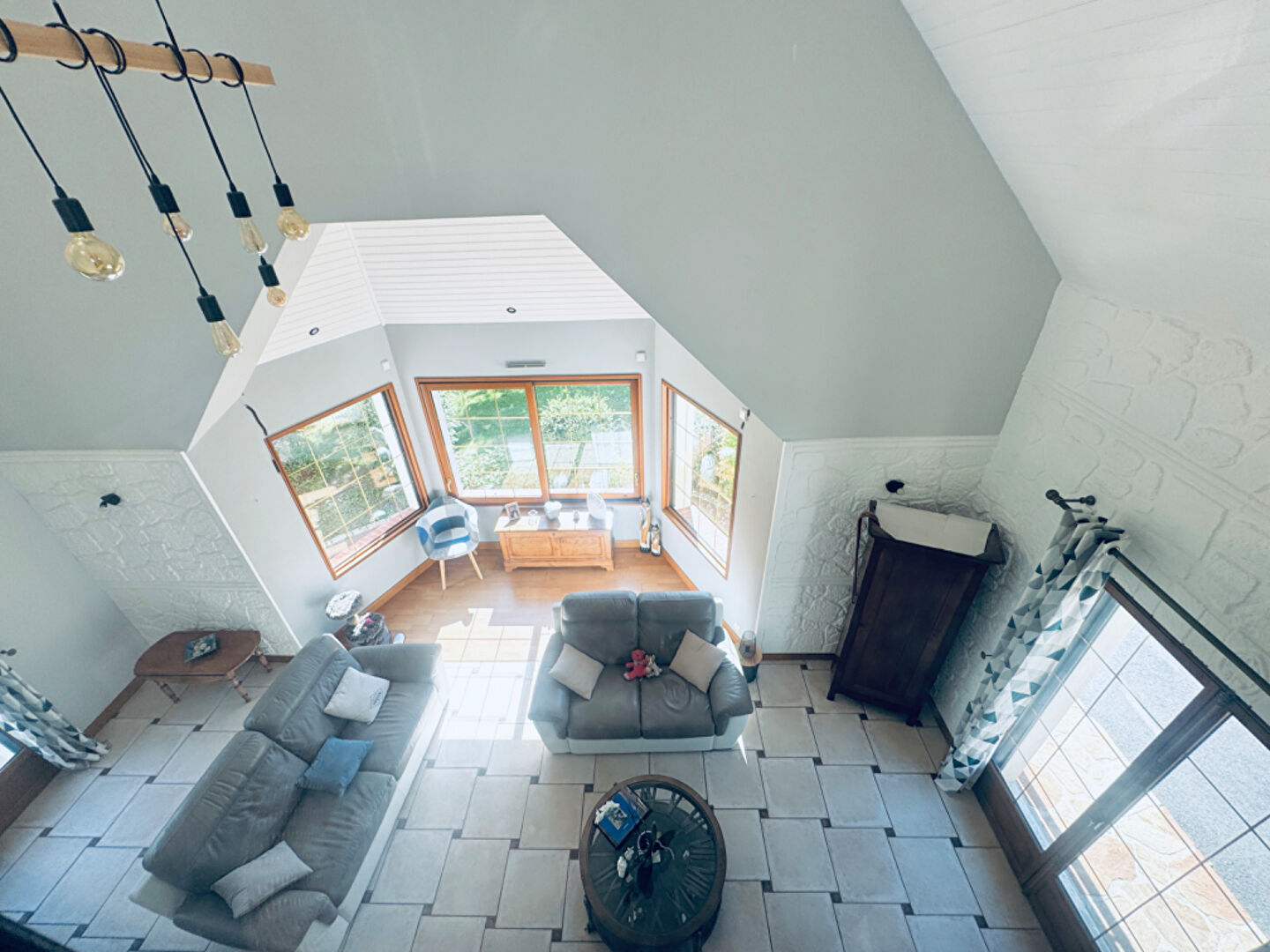 Photo Maison Héric de 180m2 + une dépendance de 50m2 + 55 m2 de garage image 4/6