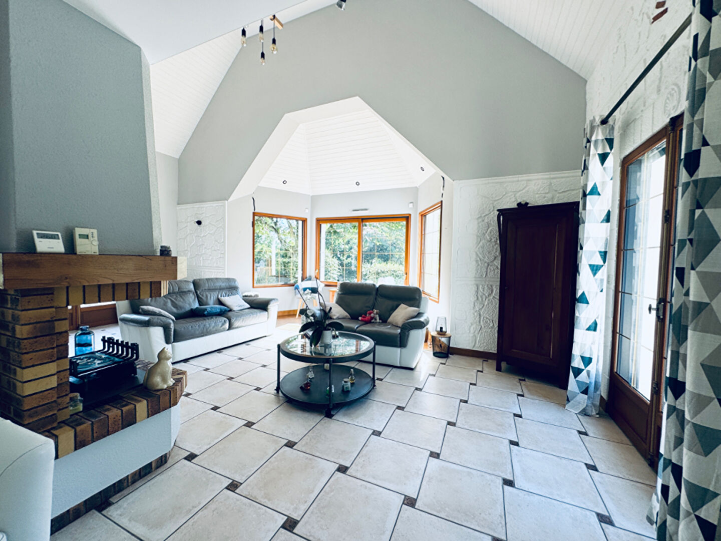 Photo Maison Héric de 180m2 + une dépendance de 50m2 + 55 m2 de garage image 6/6