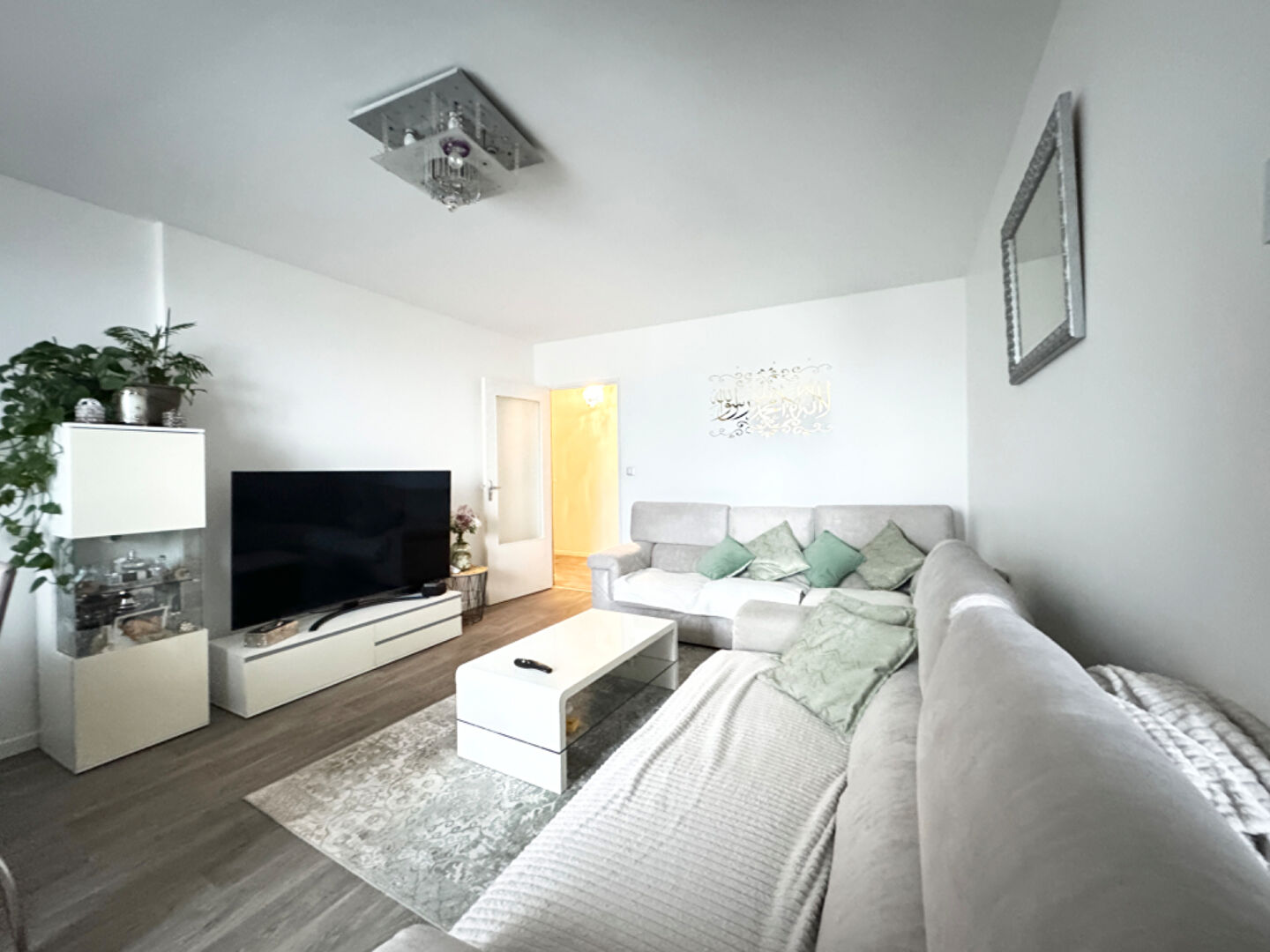 Photo Appartement Nantes 4 pièces 85 m2, 3 chambres, place de parking image 2/6