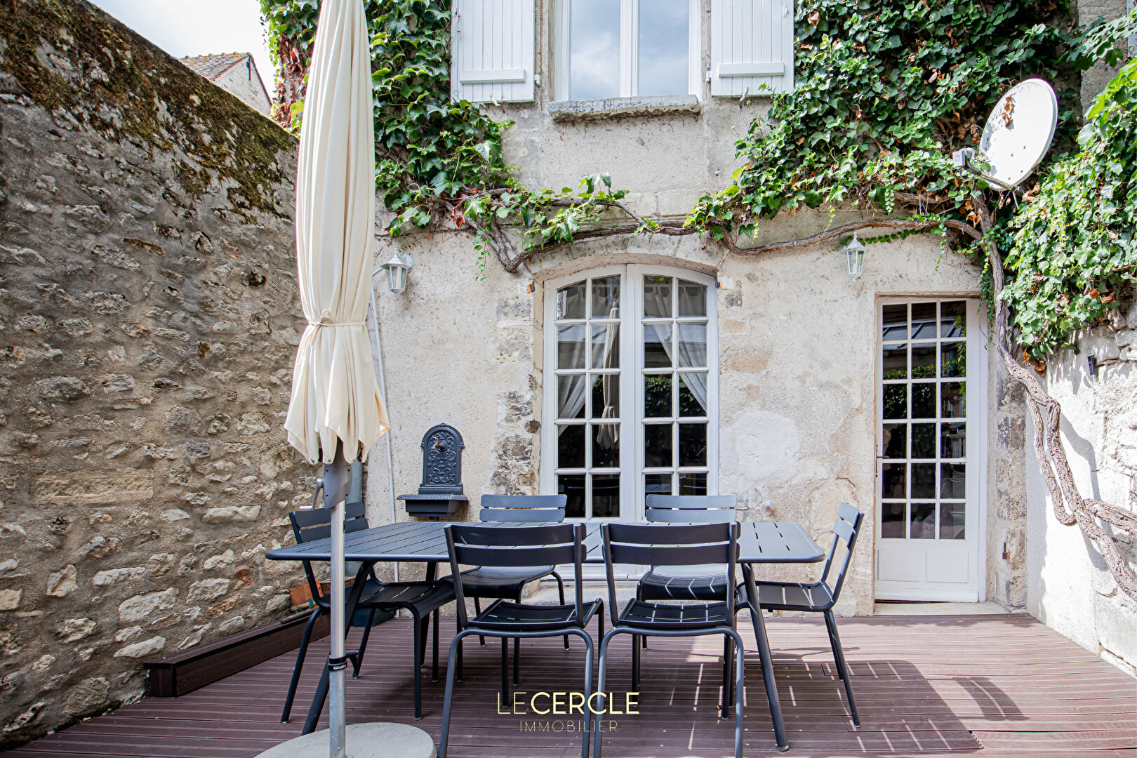 Photo SENLIS Centre Ville image 6/6