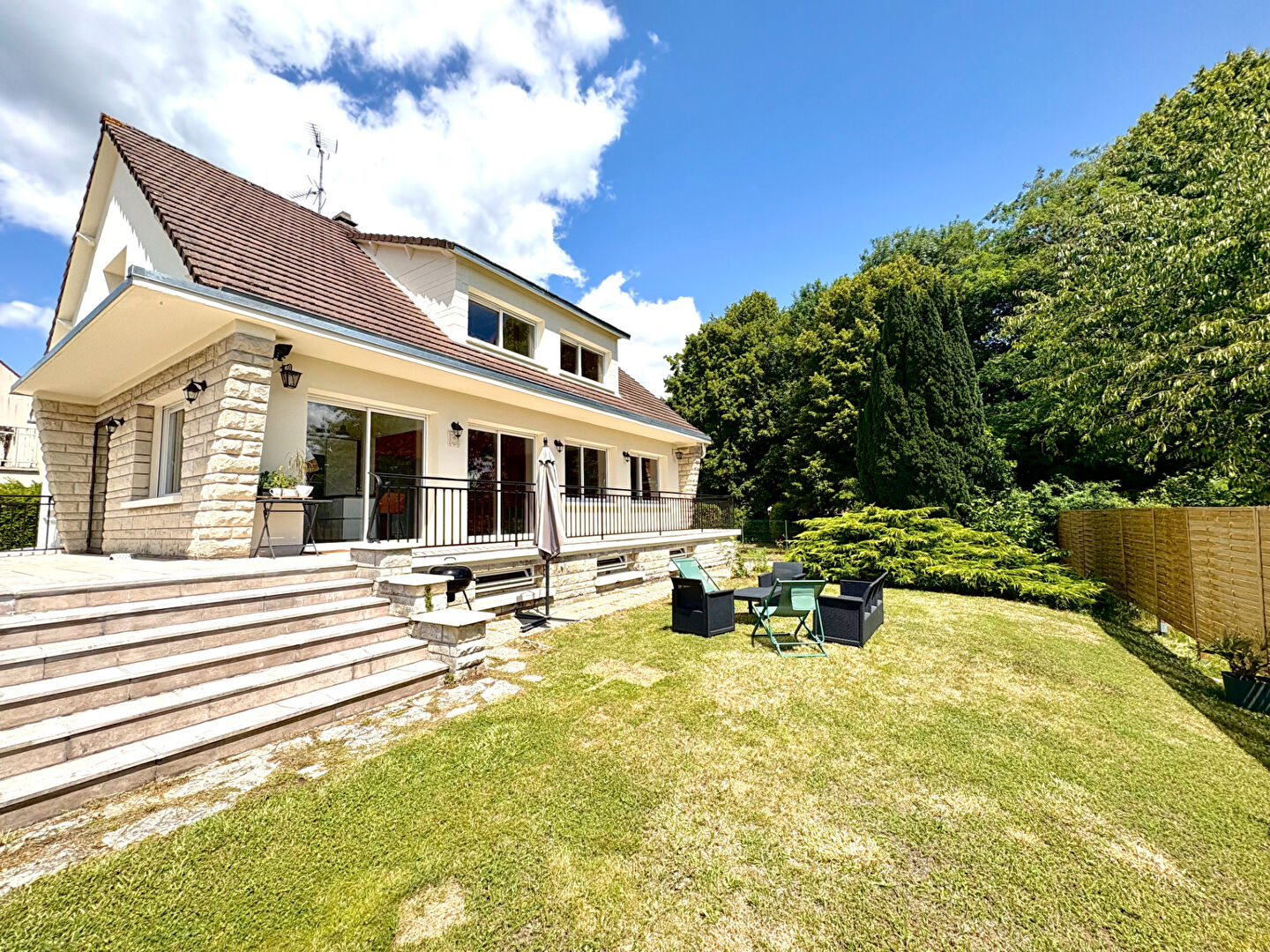 Photo Quartier de VILLEVERT à SENLIS image 2/4