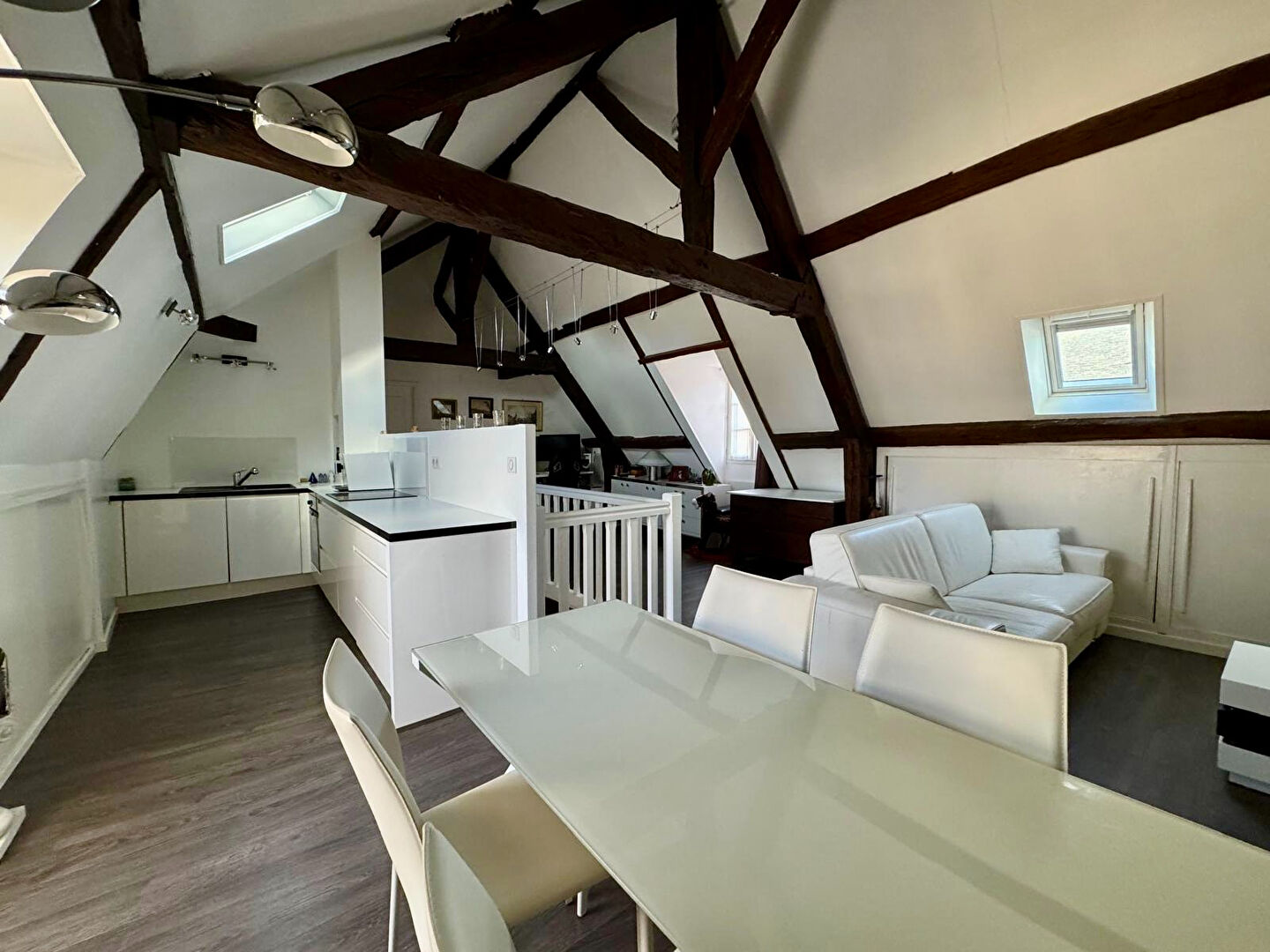 Photo SENLIS Centre VIlle image 2/5