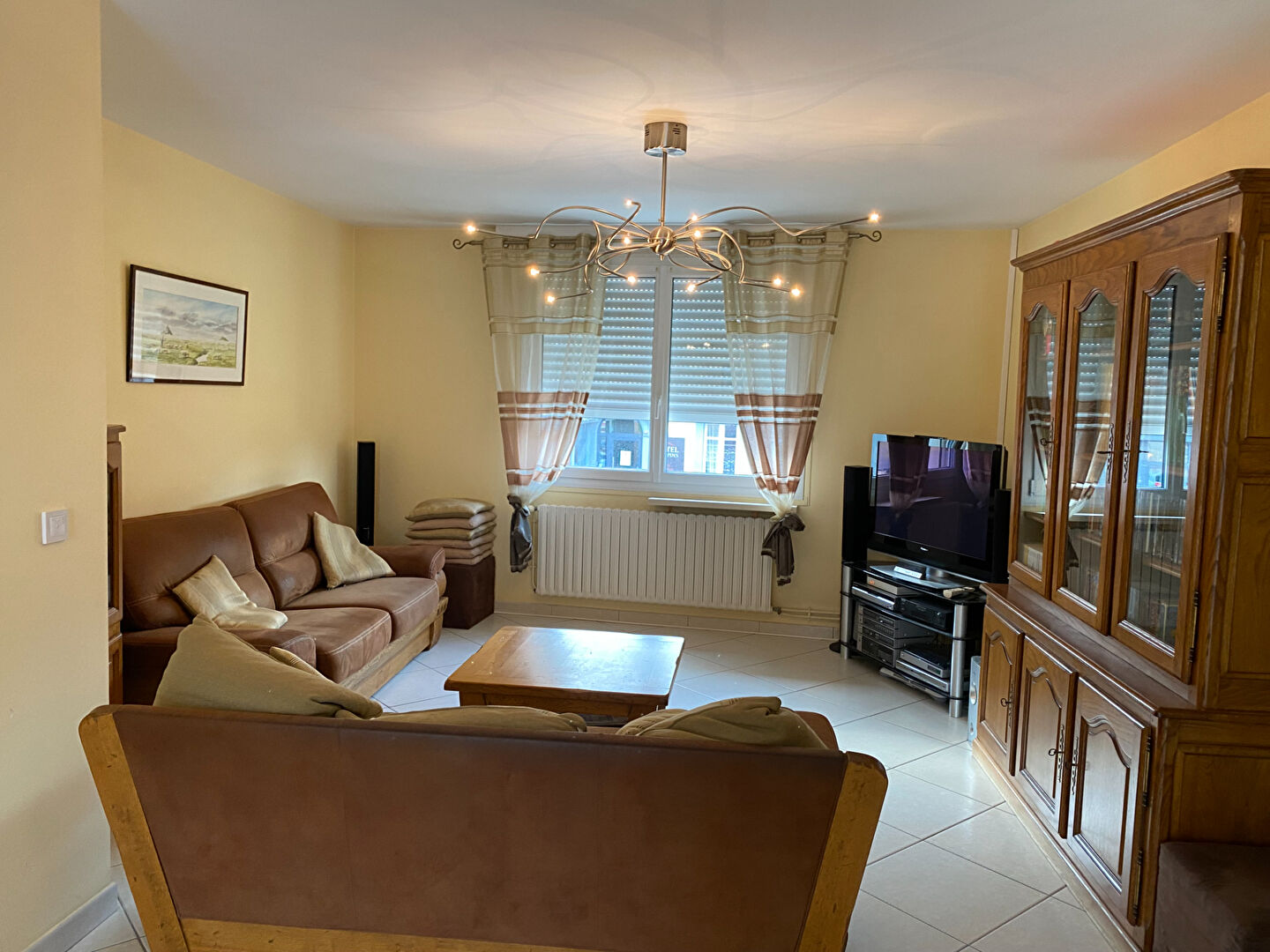 Photo IMMEUBLE COMMERCIAL et D HABITATION image 3/4