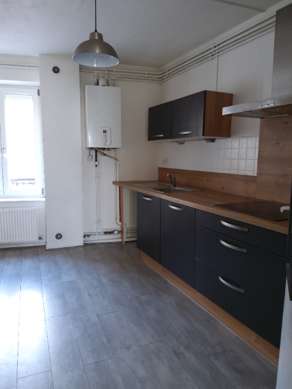 T4 - 75m² MAXEVILLLE- Proche de tous commerces