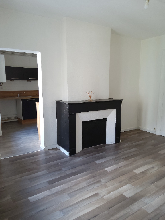 Photo T4 - 75m² MAXEVILLLE- Proche de tous commerces image 2/5