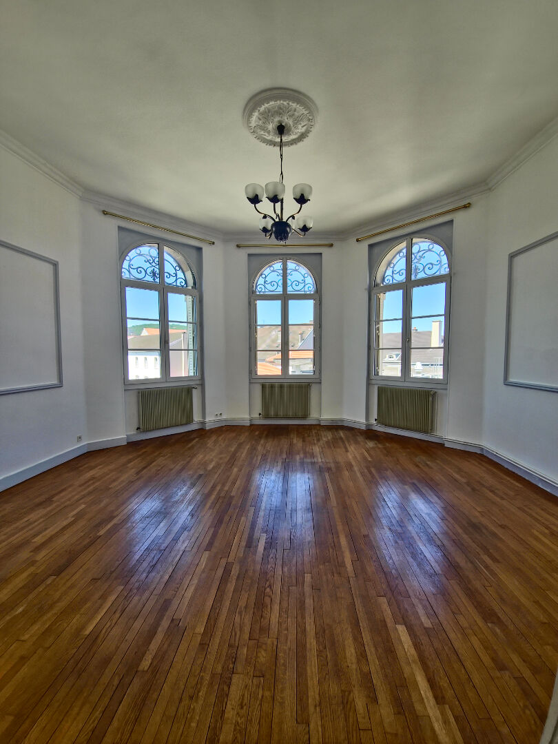 Photo TOUL ? Place de la République image 2/6