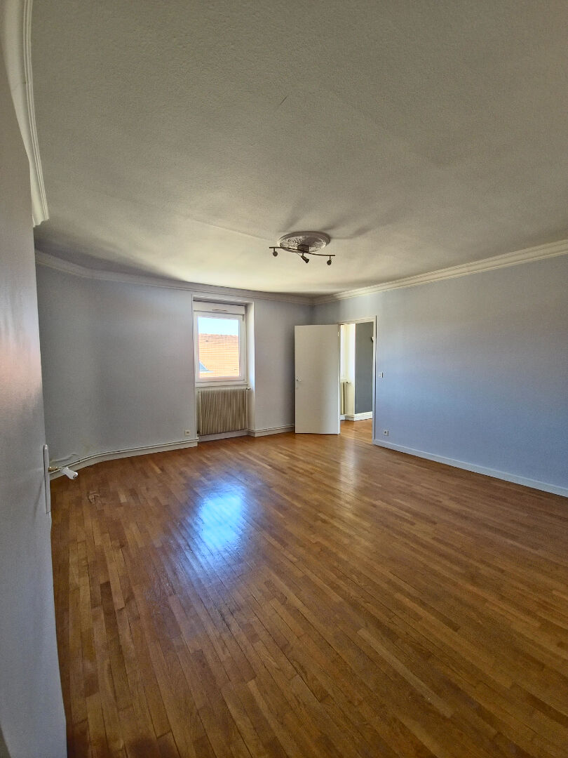 Photo TOUL ? Place de la République image 4/6