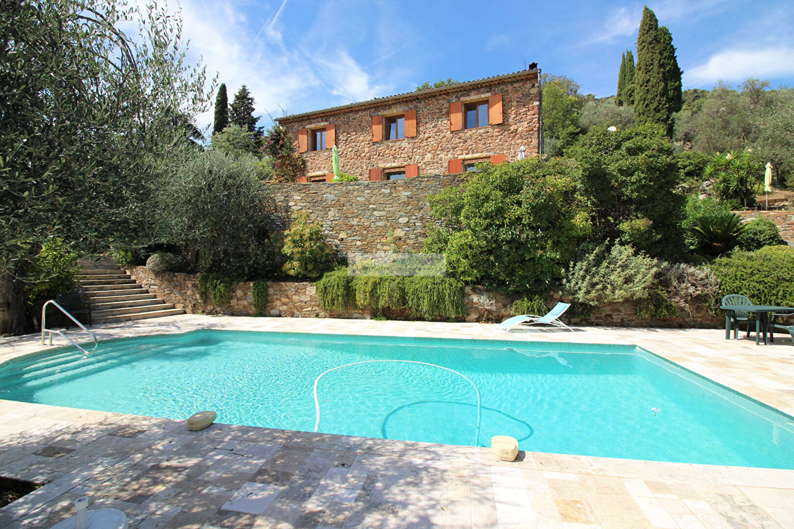 Photo Magnifique propriété en pierre de 250 m² vue mer panoramique image 3/6