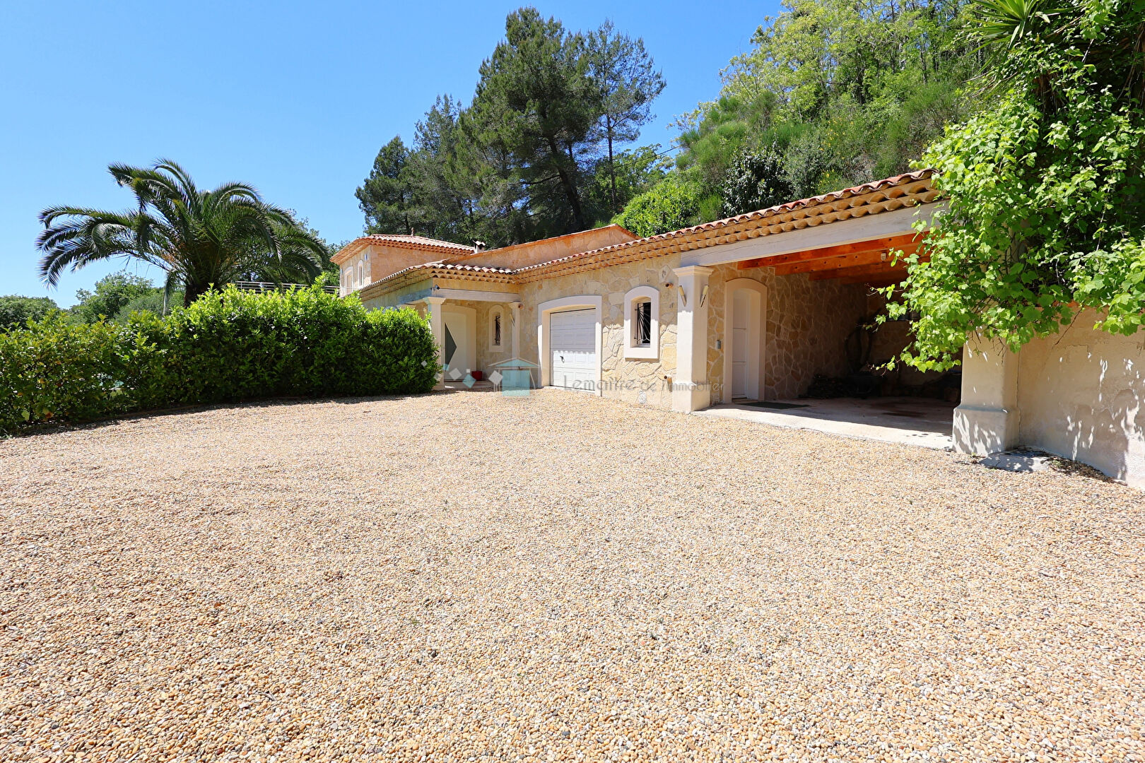 Photo VILLA CONTEMPORAINE LE TIGNET 210 m² AVEC PISCINE ET VUE image 6/6