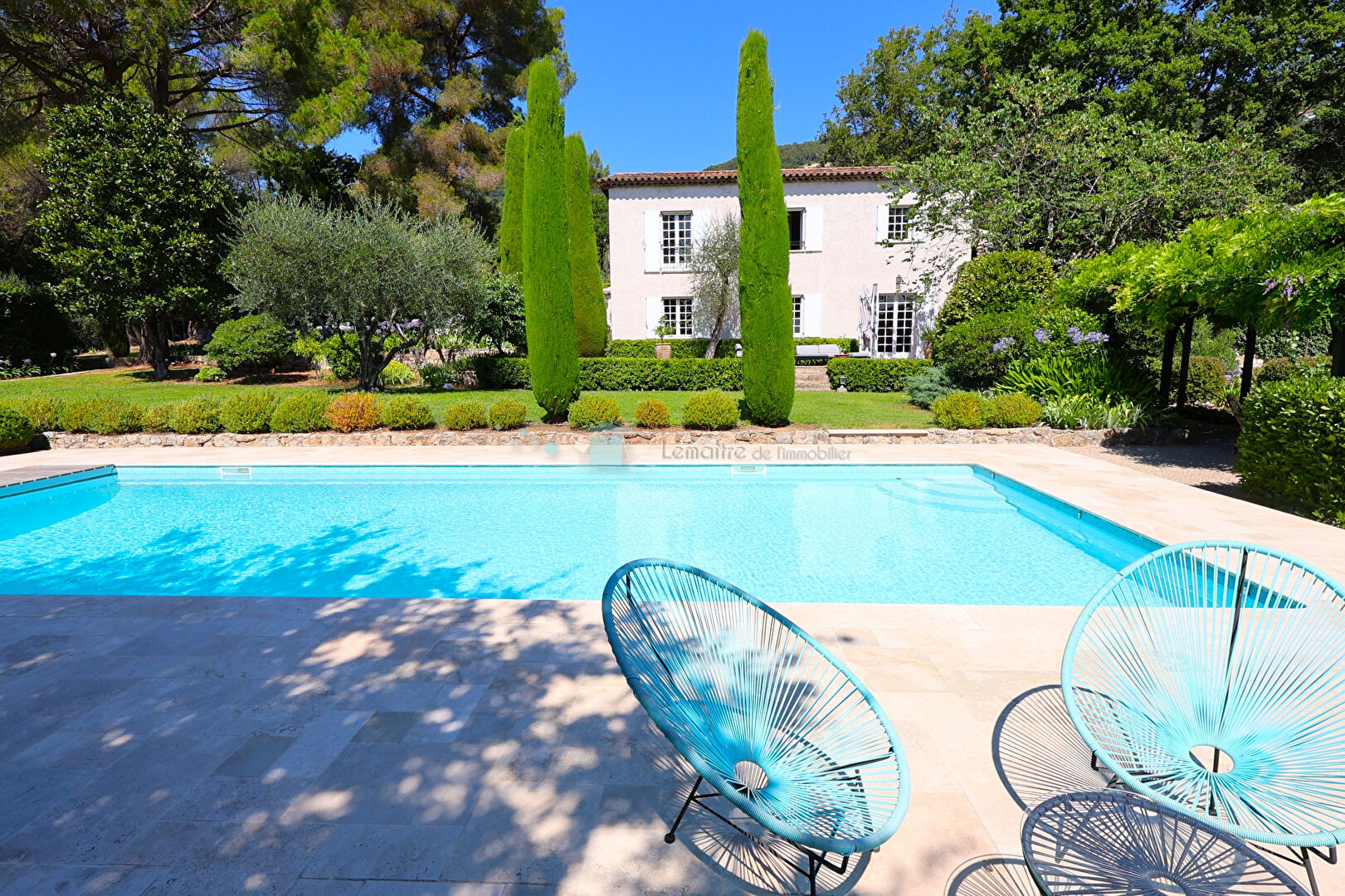 Photo Propriété de 265 m² avec parc de 7592 m² sur Speracedes limite Peymeinade image 1/6