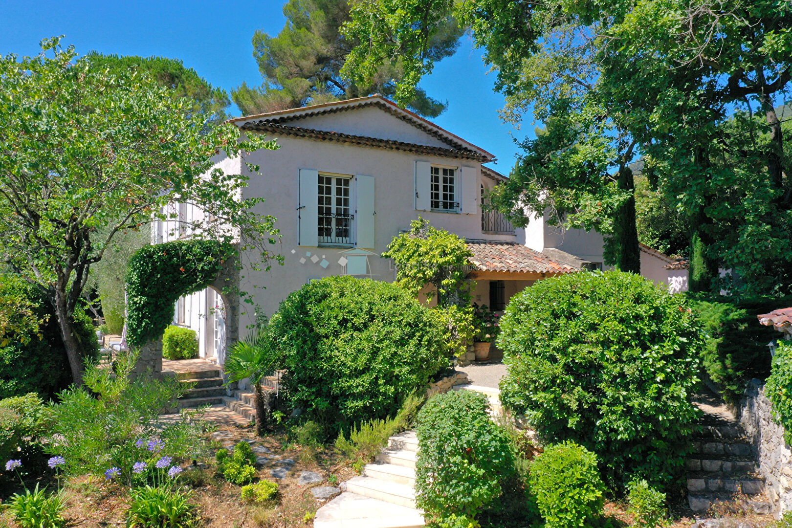 Photo Propriété de 265 m² avec parc de 7592 m² sur Speracedes limite Peymeinade image 3/6