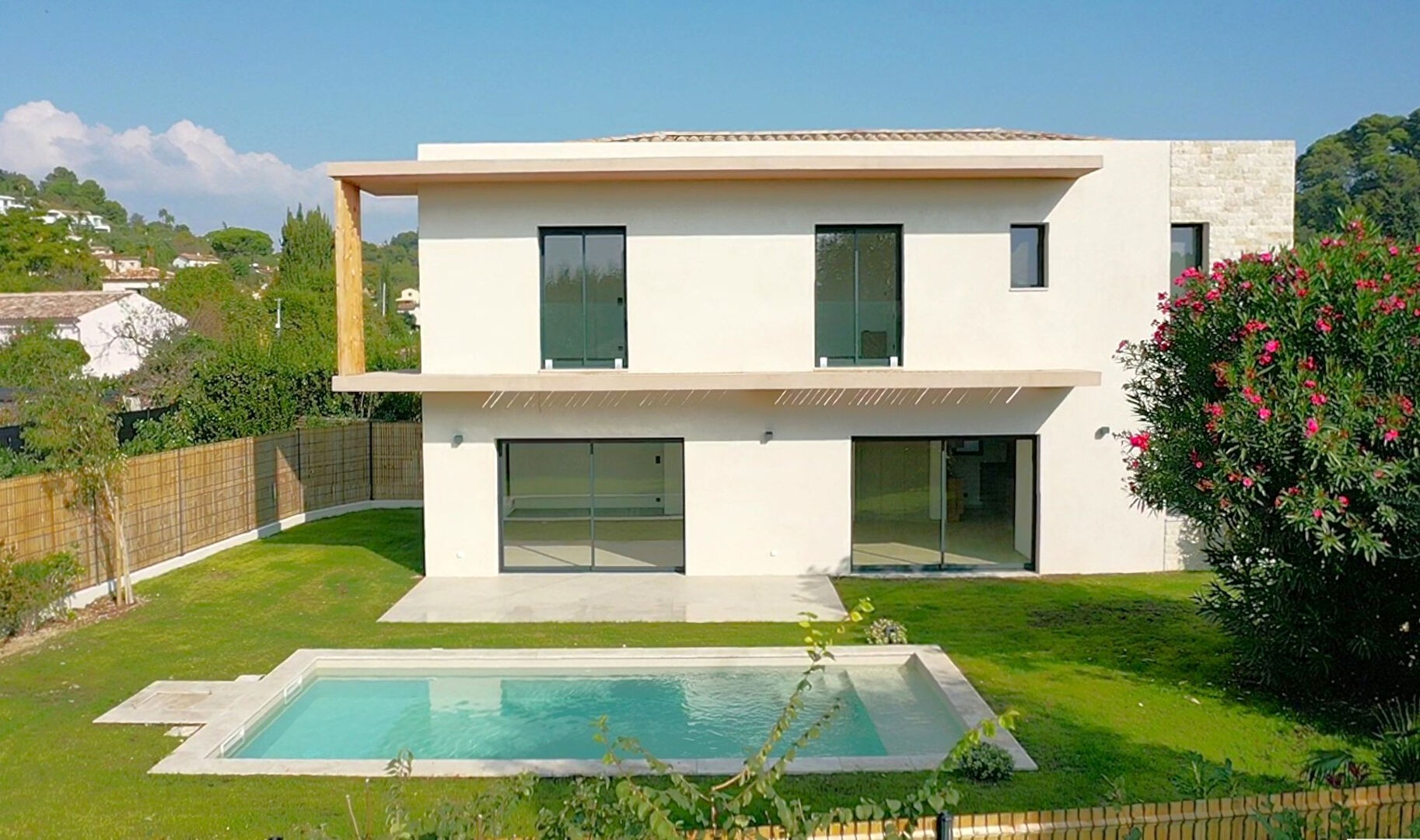 Photo Villa neuve 155 m² Mougins avec piscine et frais de notaire réduits image 5/6