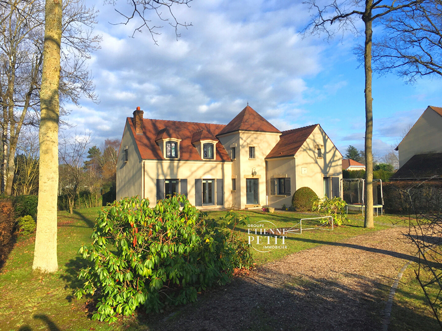 Agence immobilière de LES AGENCES IMMOBILIERES PETIT - AGENCE ETIENNE PETIT