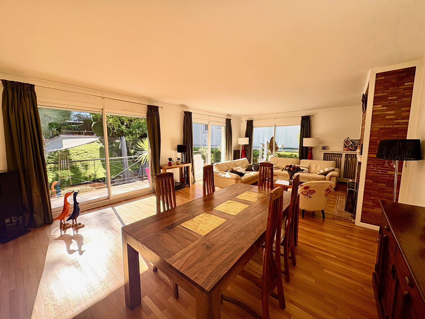 Agence immobilière de LES AGENCES IMMOBILIERES PETIT - AGENCE ETIENNE PETIT