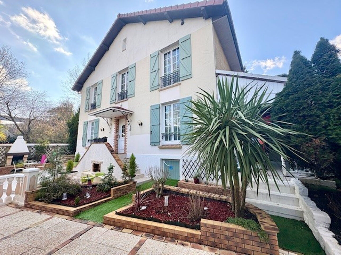 Agence immobilière de LES AGENCES IMMOBILIERES PETIT - AGENCE ETIENNE PETIT