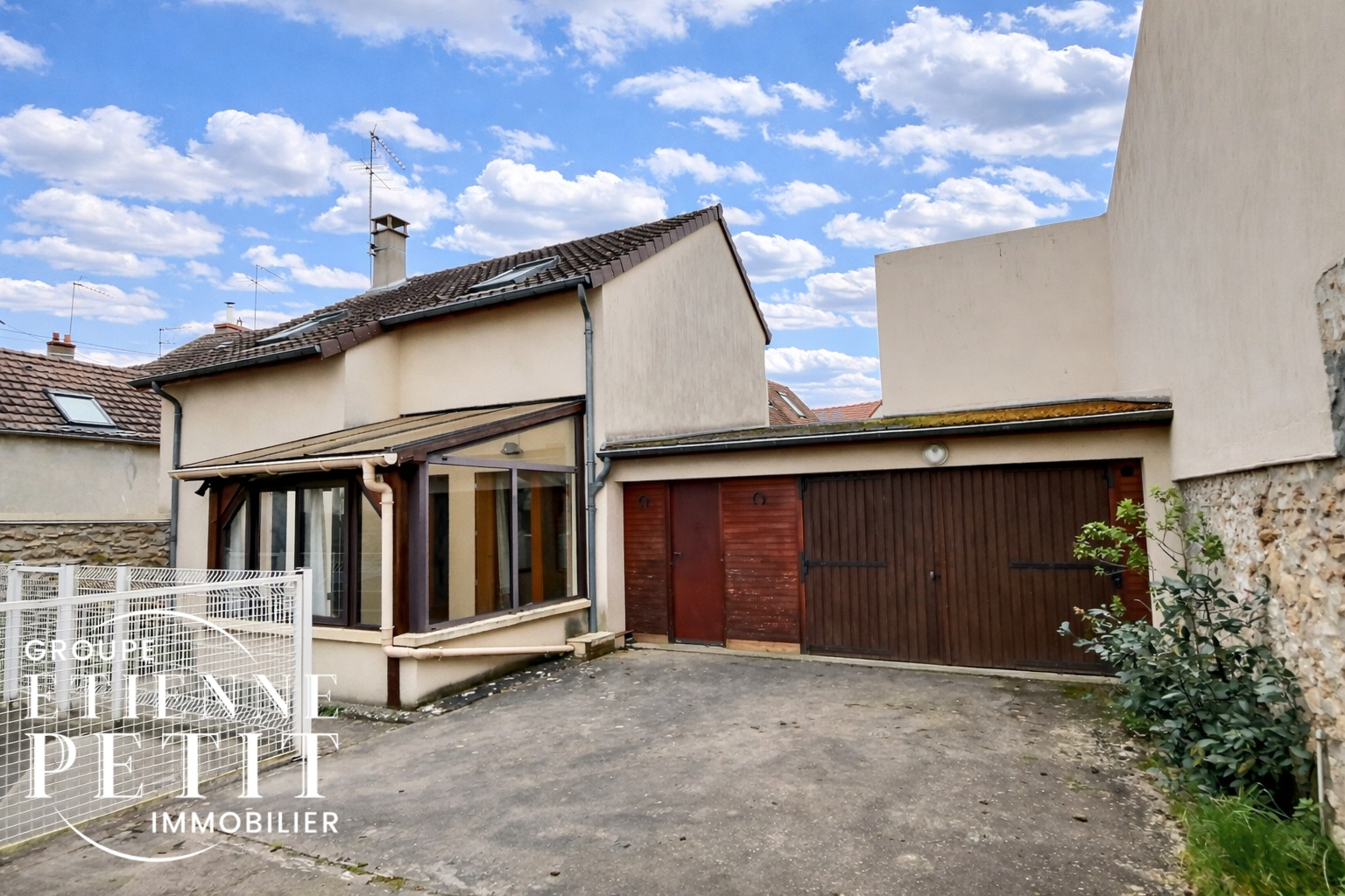 Agence immobilière de LES AGENCES IMMOBILIERES PETIT - AGENCE ETIENNE PETIT