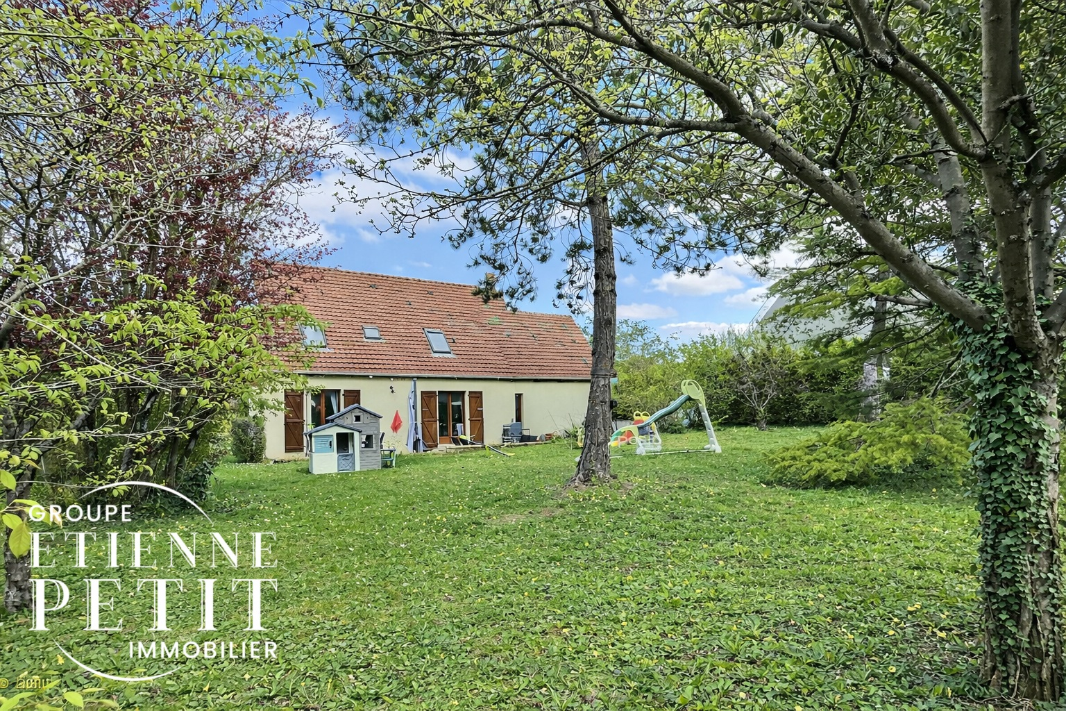 Agence immobilière de LES AGENCES IMMOBILIERES PETIT - AGENCE ETIENNE PETIT