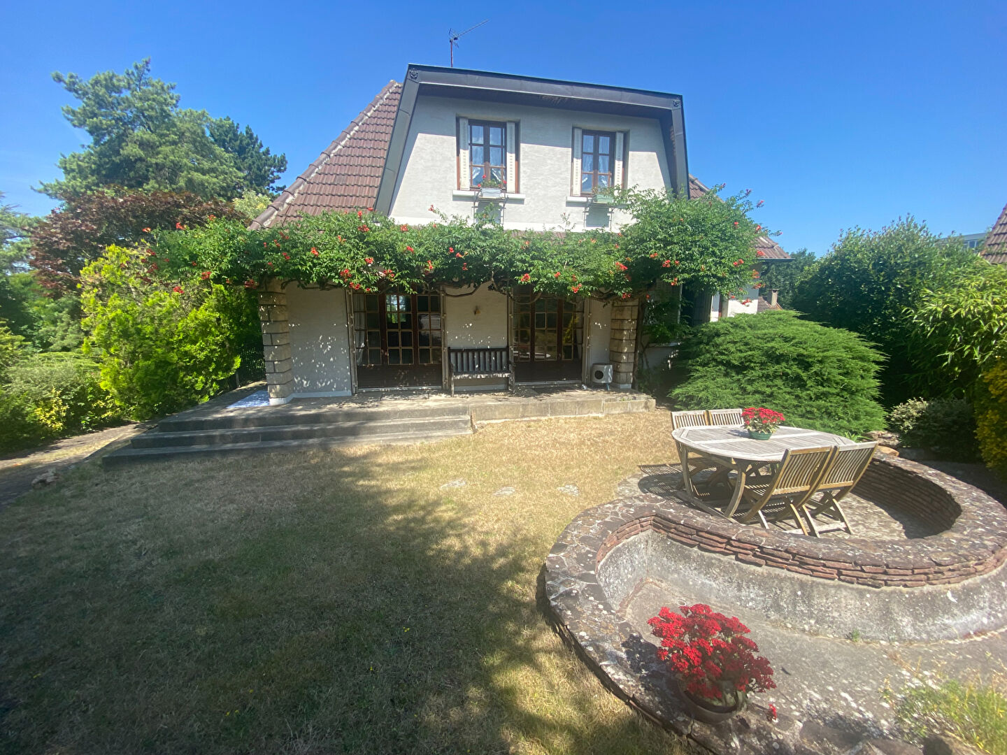 Agence immobilière de LES AGENCES IMMOBILIERES PETIT - AGENCE ETIENNE PETIT