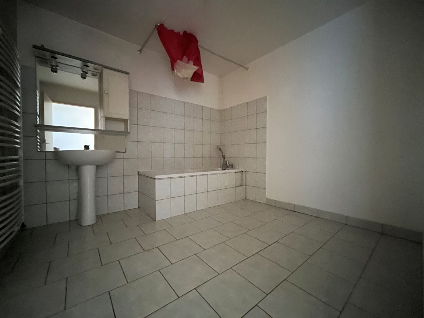 MAISON 146 m² ? 4 CHAMBRES ? COUR & GARAGE ? À SAISIR !