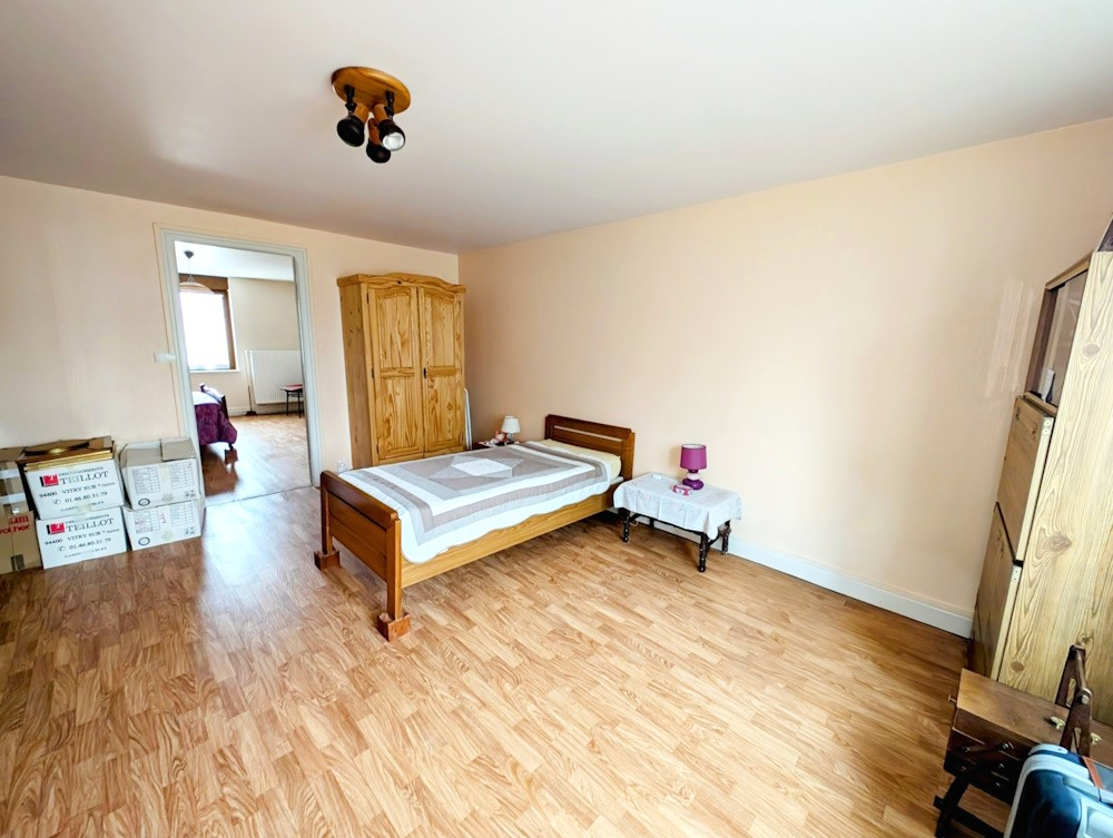 Maison FLOREMONT 134 m2 - 5 pièces - 3 Chambres - terrain env. 1072 m2