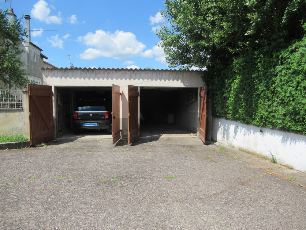 Appartement Mirecourt  108 m2 Proche commerces