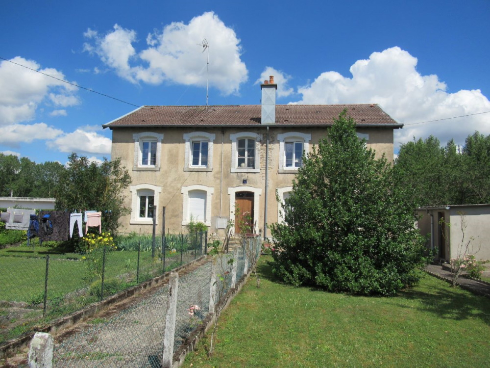 Appartement Mirecourt  108 m2 Proche commerces