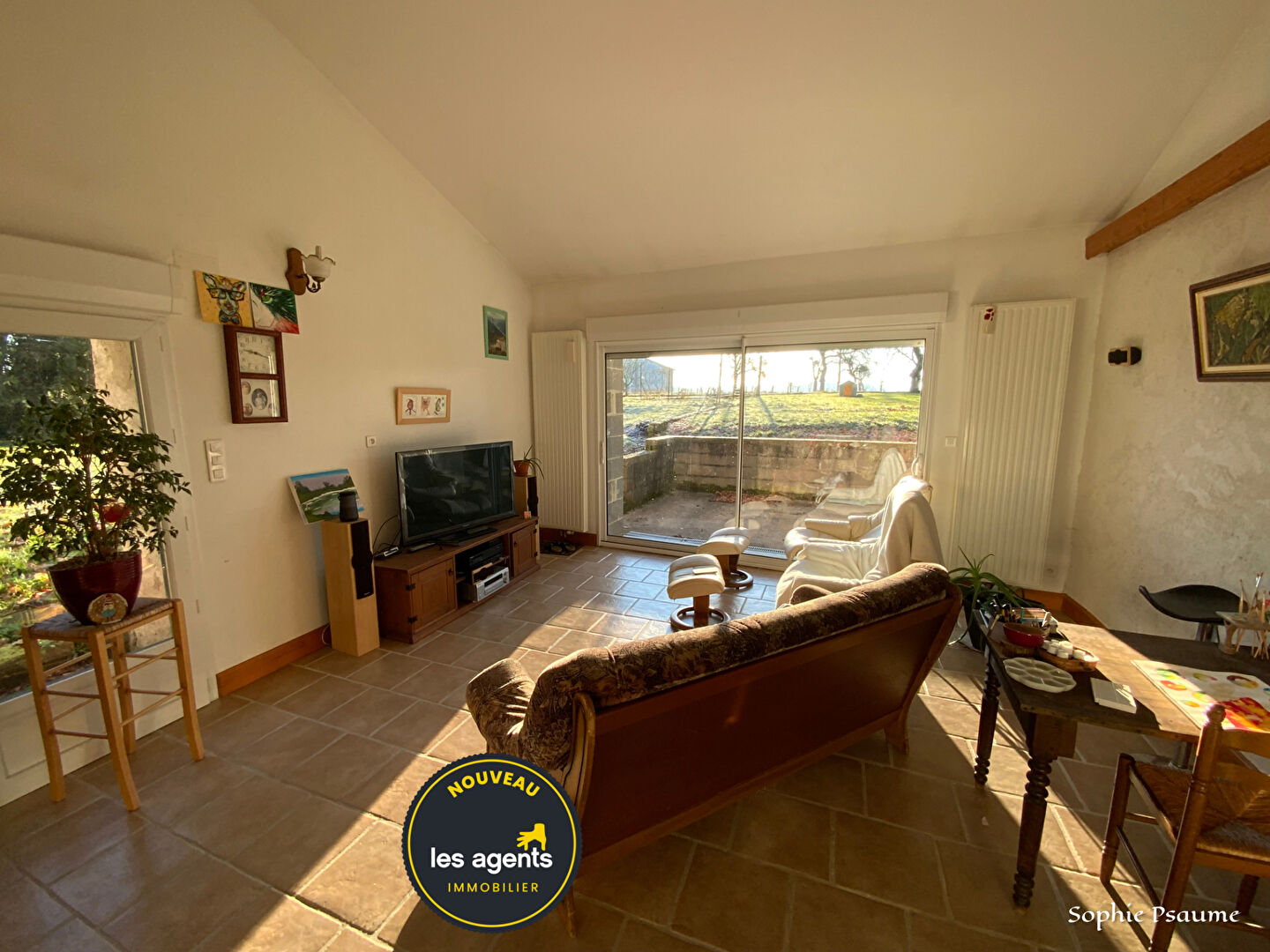 Ferme rénovée avec cachet 250 m²  habitables