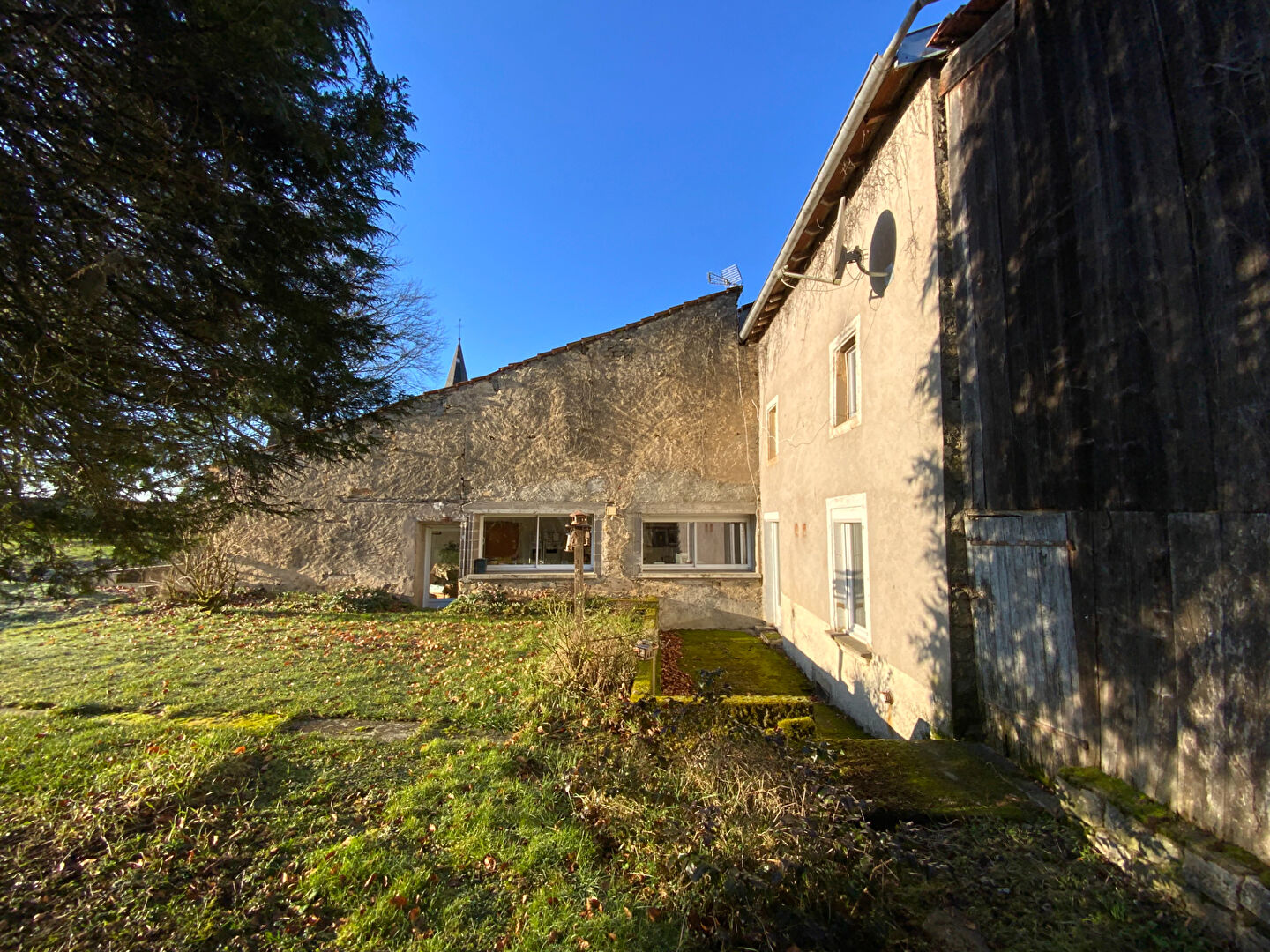 Ferme rénovée avec cachet 250 m²  habitables