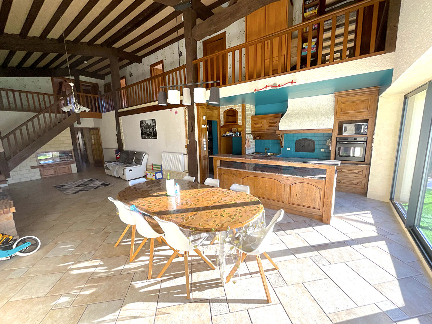 Maison Breurey Les Faverney 7 pièces 6 chambres 255m2 habitables 1408m2 terrain garage