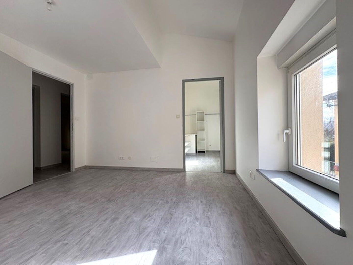 RAMBERVILLERS - maison 94m2 avec terrasse -  5 pièces -.3 chambres